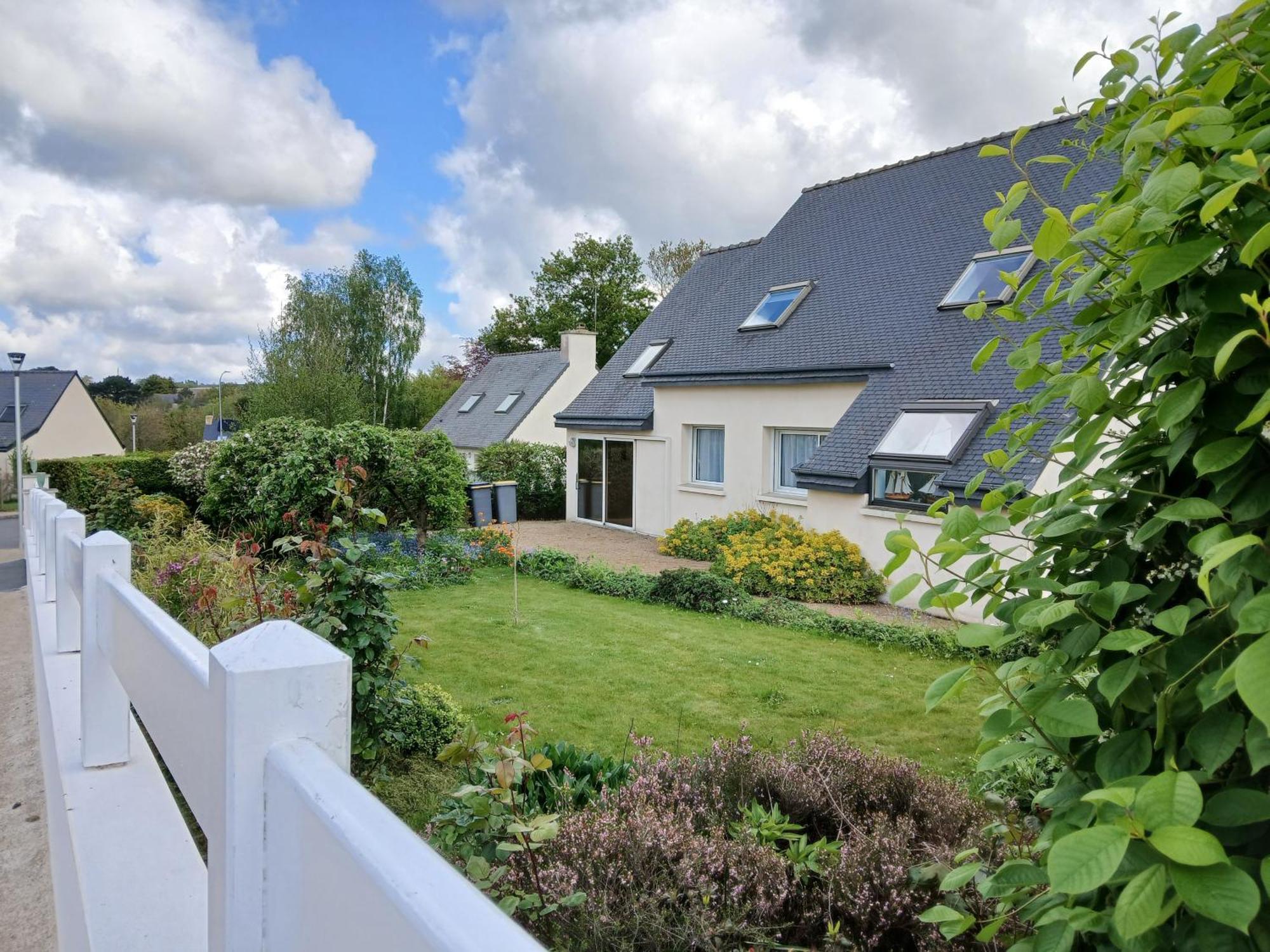 Maison Avec Jardin Clos La Roche Jaudy エクステリア 写真